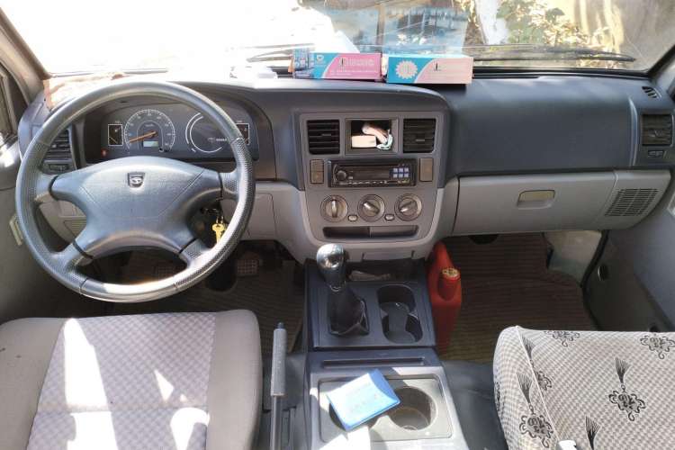 Used Soueast Delica 2008 2.0L New Entrepreneurial Pioneer - Practical Edition Center Console