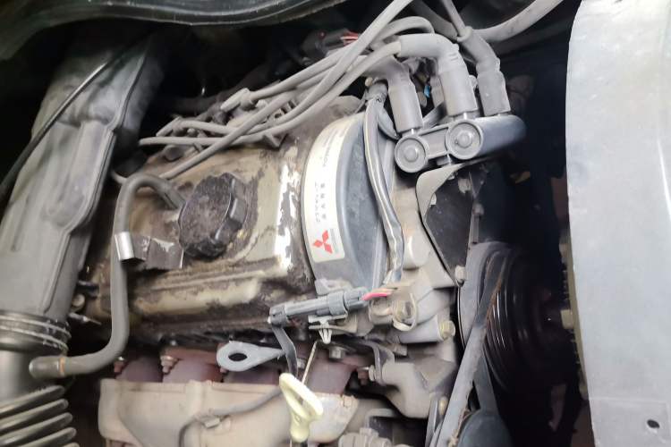 Used Soueast Delica 2008 2.0L Classic Edition Engine Bay Left