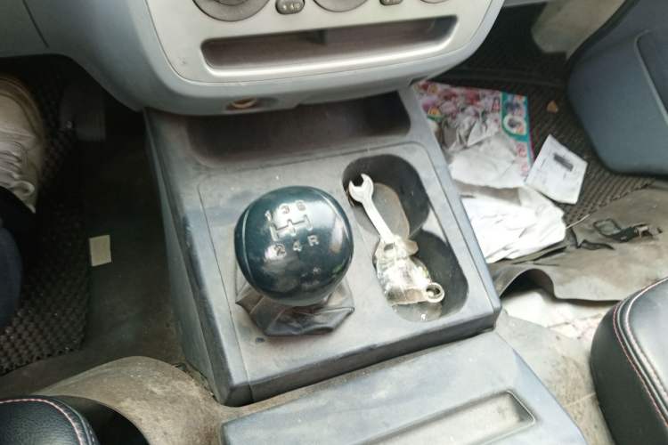 Used Soueast Delica 2008 2.0L Fashion Edition Gear Lever