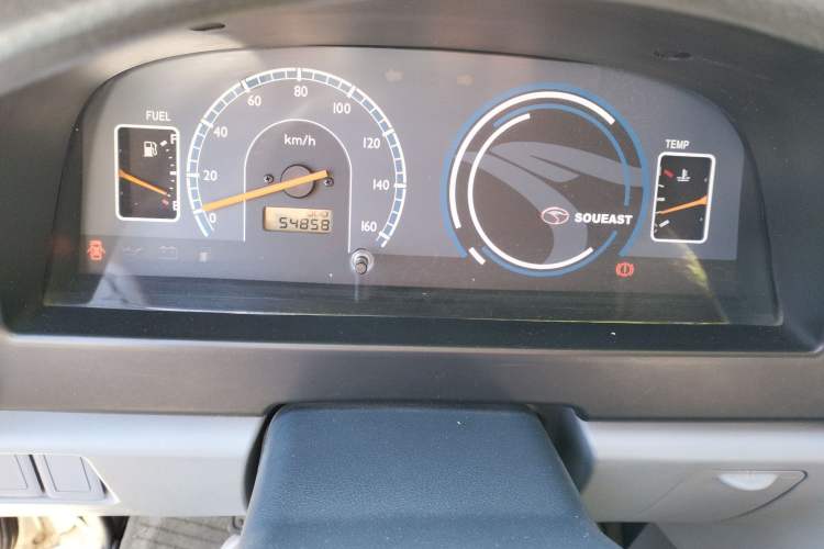 Used Soueast Delica 2008 2.0L New Entrepreneurial Pioneer - Practical Edition Odometer Close Up