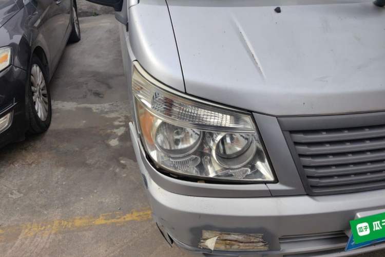 Used Soueast Delica 2008 2.0L Classic Edition Right Front Headlight