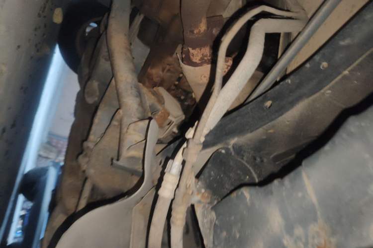 Used Soueast Delica 2008 2.0L Economy Version Chassis Front Right