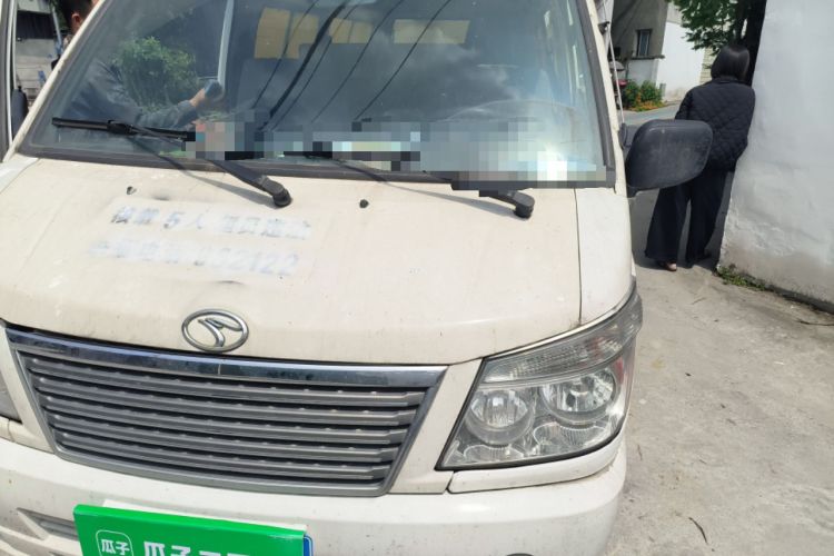 Used Soueast Delica 2008 2.0L Luxury Version Engine Bay Left