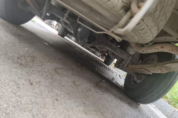 Used Soueast Delica 2014 2.0L Classic Edition Chassis Rear Left