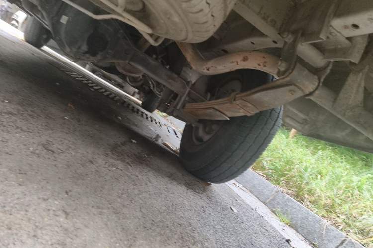 Used Soueast Delica 2014 2.0L Classic Edition Chassis Rear Right