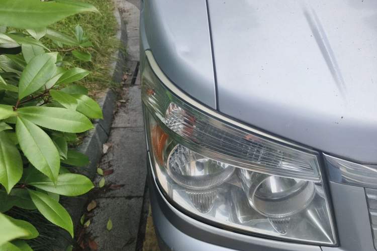 Used Soueast Delica 2014 2.0L Classic Edition Right Front Headlight