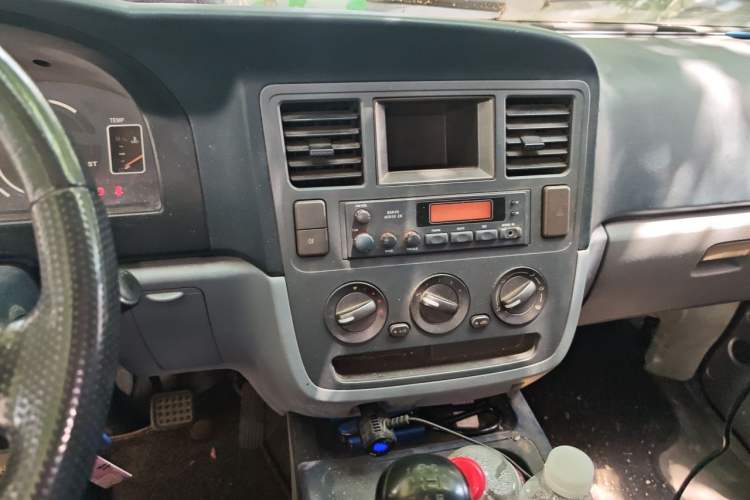 Used Soueast Delica 2014 2.0L Economy Version Audio And AC Panel