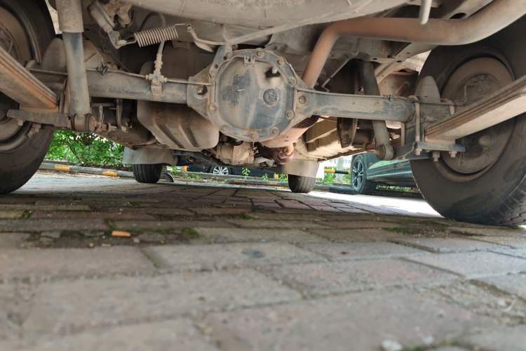 Used Soueast Delica 2014 2.0L Economy Version Chassis Front