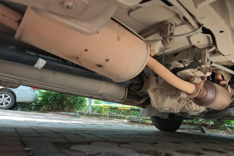 Used Soueast Delica 2014 2.0L Economy Version Chassis Front Left