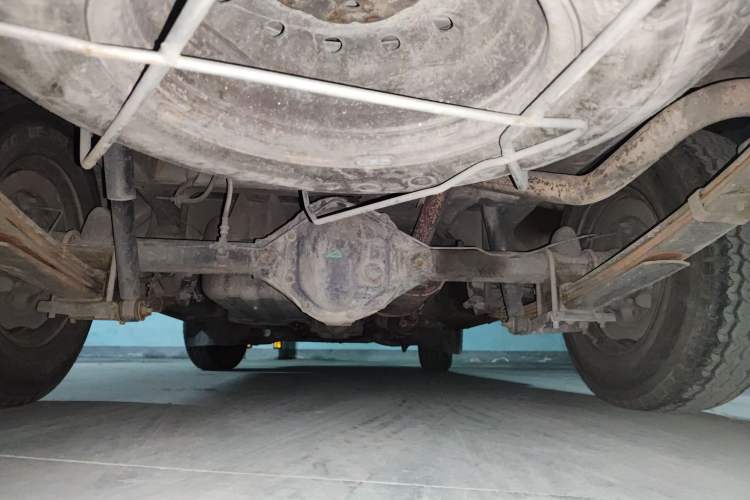 Used Soueast Delica 2014 2.0L Classic Edition Chassis Rear