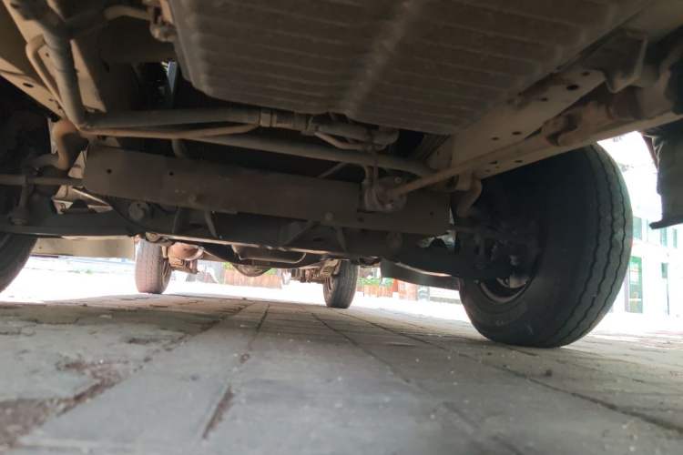 Used Soueast Delica 2014 2.0L Economy Version Chassis Rear