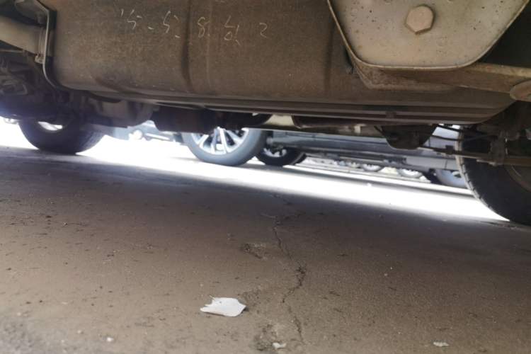 Used Soueast Delica 2014 2.0L Fashion Edition Chassis Rear Left