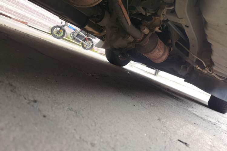 Used Soueast Delica 2014 2.0L Fashion Edition Chassis Rear Right