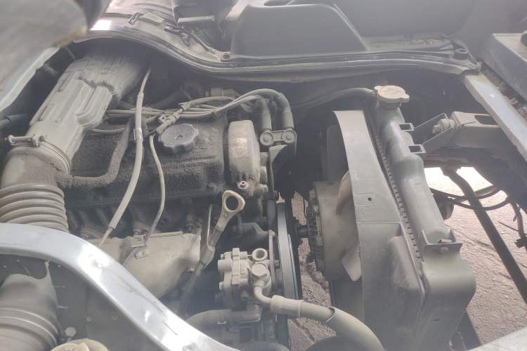 Used Soueast Delica 2014 2.0L Economy Version Engine Bay Right