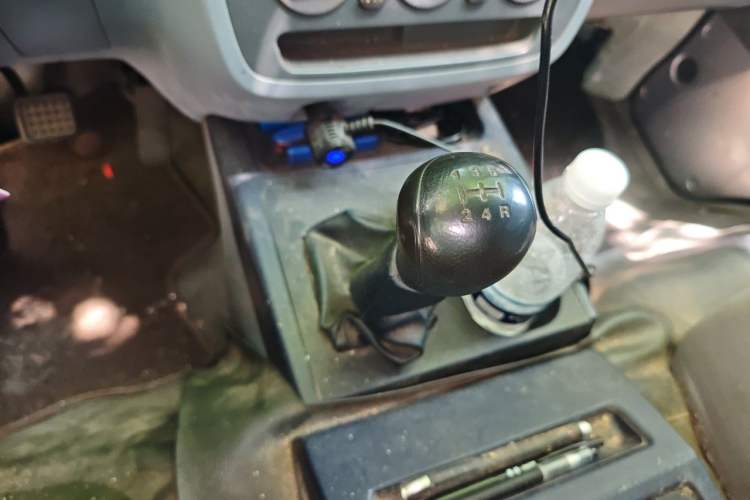 Used Soueast Delica 2014 2.0L Economy Version Gear Lever