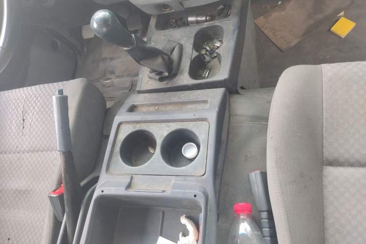 Used Soueast Delica 2014 2.0L Economy Version Gear Lever