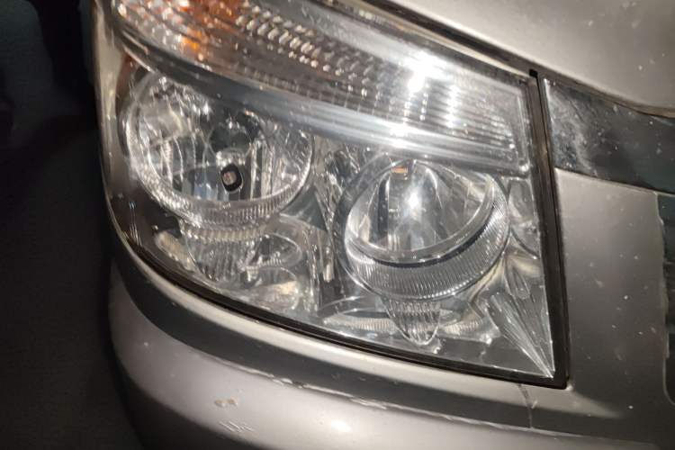 Used Soueast Delica 2014 2.0L Classic Edition Right Front Headlight