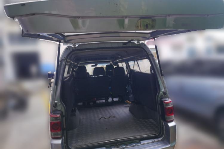 Used Soueast Delica 2014 2.0L Fashion Edition Trunk