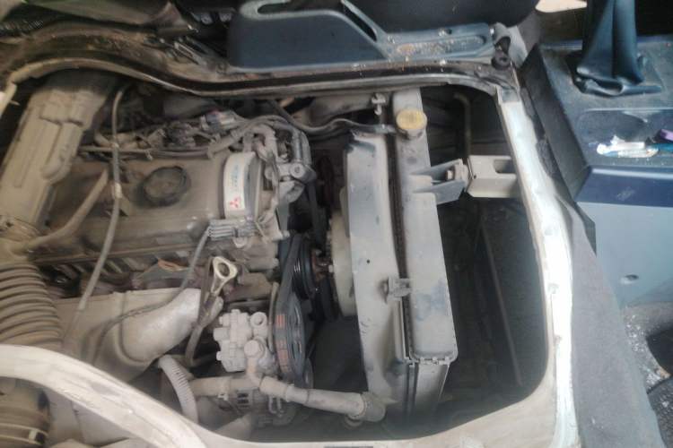 Used Soueast Delica 2014 2.0L New Entrepreneur Pioneer Practical Edition Engine Bay Left