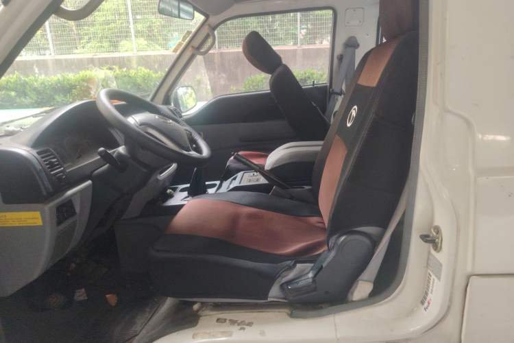 Used Soueast Delica 2014 2.0L New Entrepreneur Pioneer Practical Edition Left Front Seat