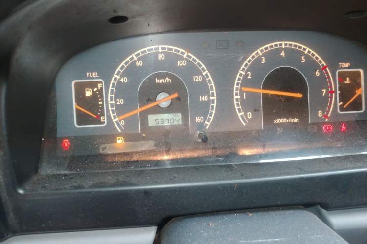 Used Soueast Delica 2014 2.0L New Entrepreneur Pioneer Practical Edition Odometer Close Up