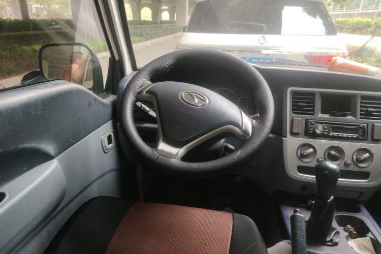 Used Soueast Delica 2014 2.0L New Entrepreneur Pioneer Practical Edition Steering Wheel