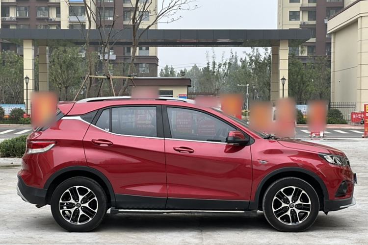 Used Soueast DX3 2016 1.5T CVT Prestige Edition Exterior 2
