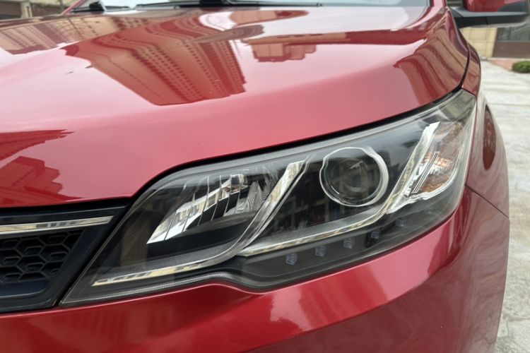 Used Soueast DX3 2016 1.5T CVT Prestige Edition Exterior 6