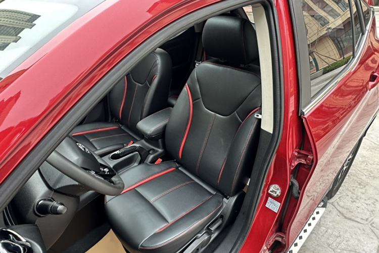 Used Soueast DX3 2016 1.5T CVT Prestige Edition Interior 3