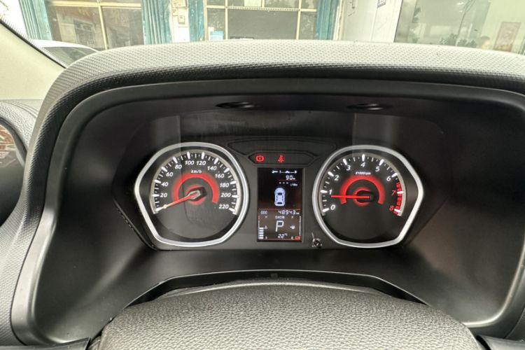 Used Soueast DX3 2016 1.5T CVT Prestige Edition Odometer Close Up