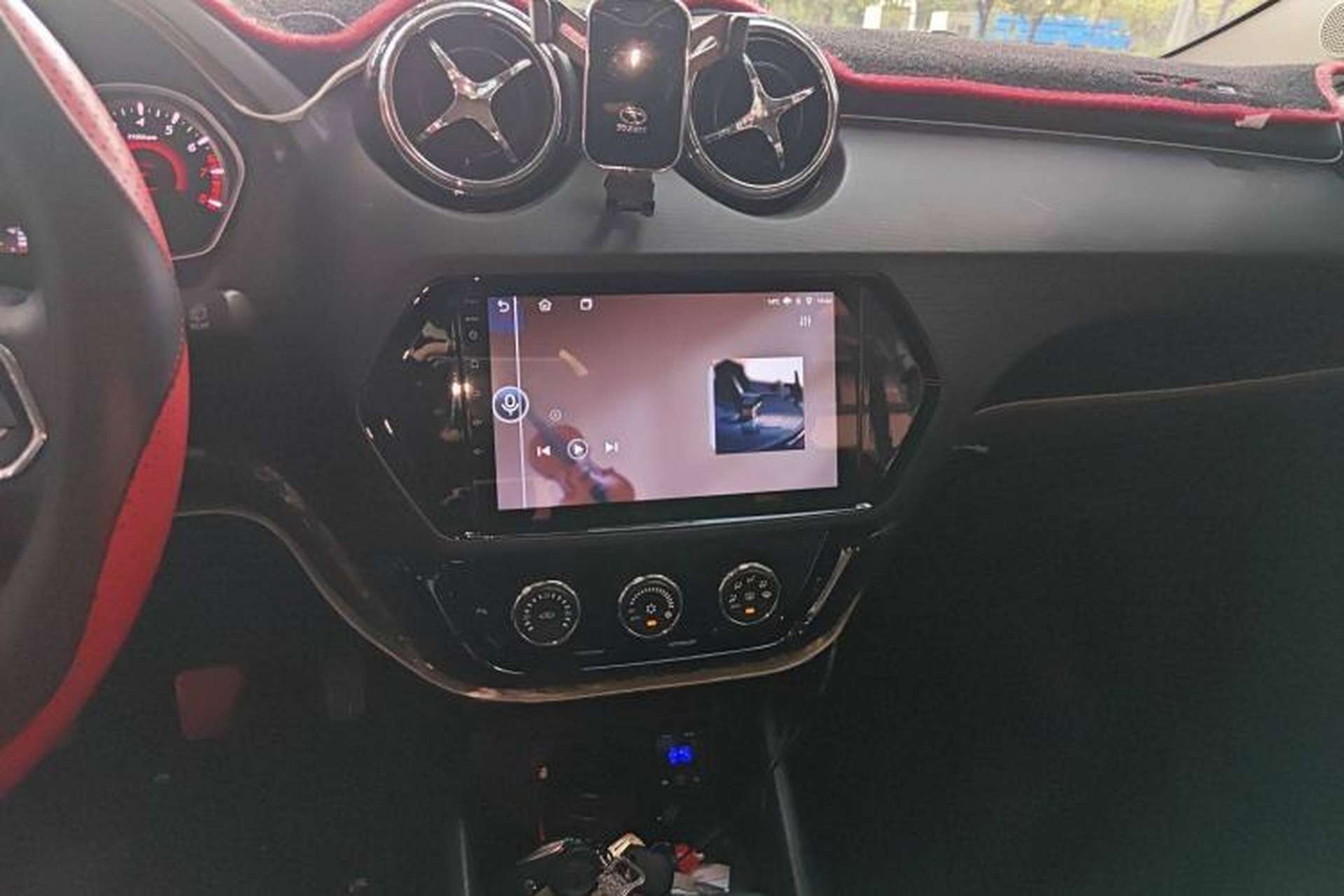 Used Soueast DX3 2018 1.5L Manual Luxury Model Audio And AC Panel
