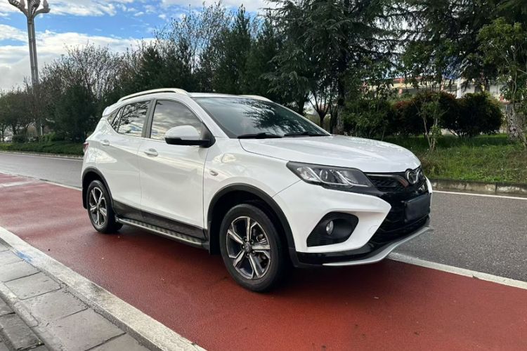 Used Soueast DX3 2019 1.5L Manual Luxury Model China V Standard Exterior 2