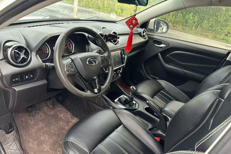 Used Soueast DX3 2019 1.5L Manual Luxury Model China V Standard Interior 2