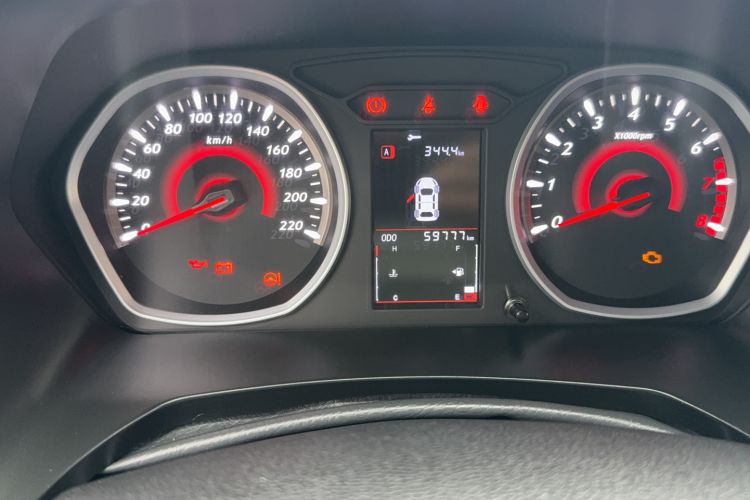 Used Soueast DX3 2019 1.5L Manual Luxury Model China V Standard Odometer Close Up