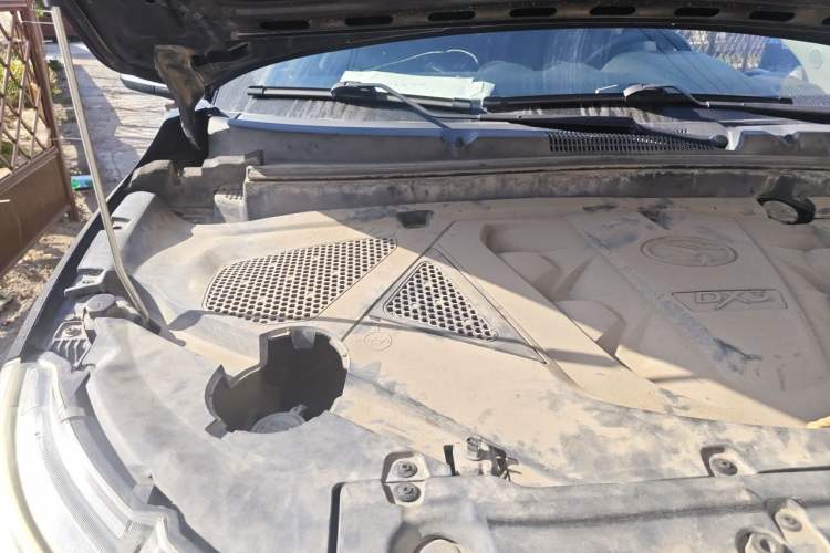 Used Soueast DX3 2016 1.5L Manual Luxury Edition Engine Bay Right