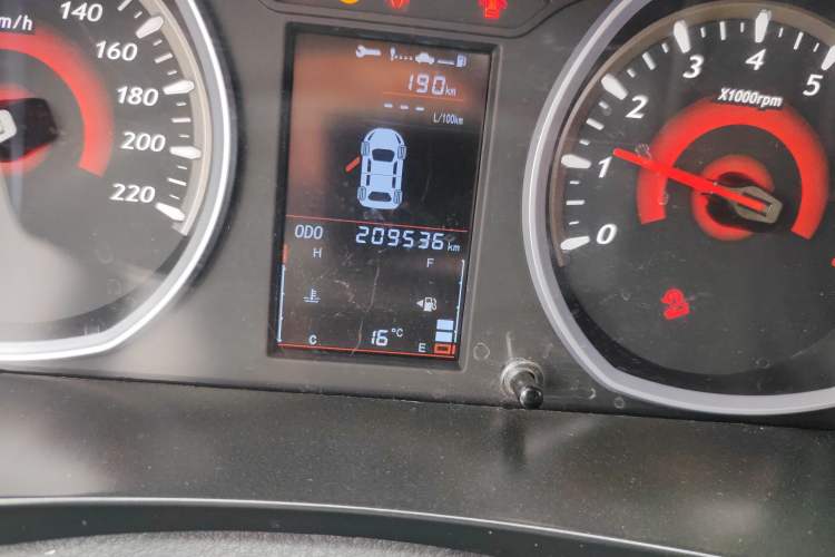 Used Soueast DX3 2016 1.5L Manual Luxury Edition Odometer Close Up