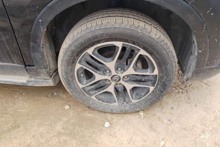 Used Soueast DX3 2016 1.5L Manual Luxury Edition Right Front Wheel Hub