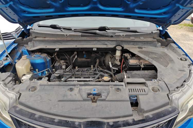 Used Soueast DX3 2016 1.5L Manual Luxury Model Engine Bay