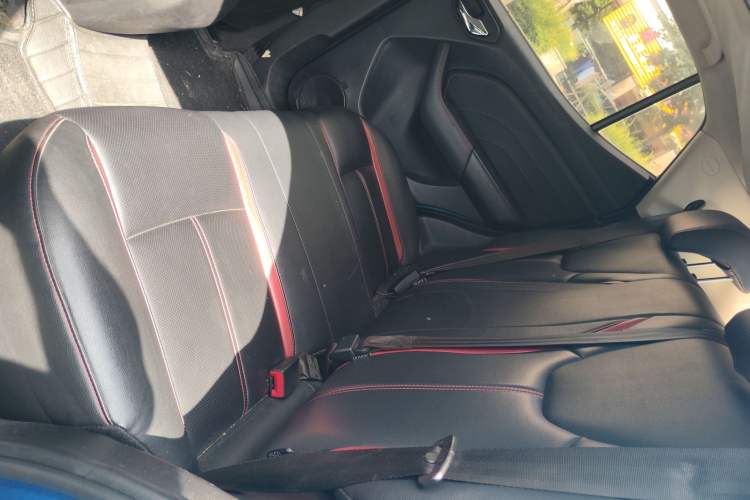 Used Soueast DX3 2016 1.5T CVT Flagship Model Left Rear Seat