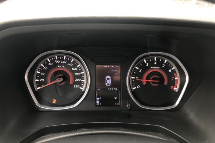 Used Soueast DX3 2016 1.5L Manual Luxury Model Odometer Close Up