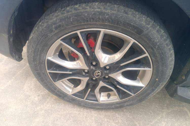 Used Soueast DX3 2016 1.5T CVT Flagship Model Right Rear Wheel Hub