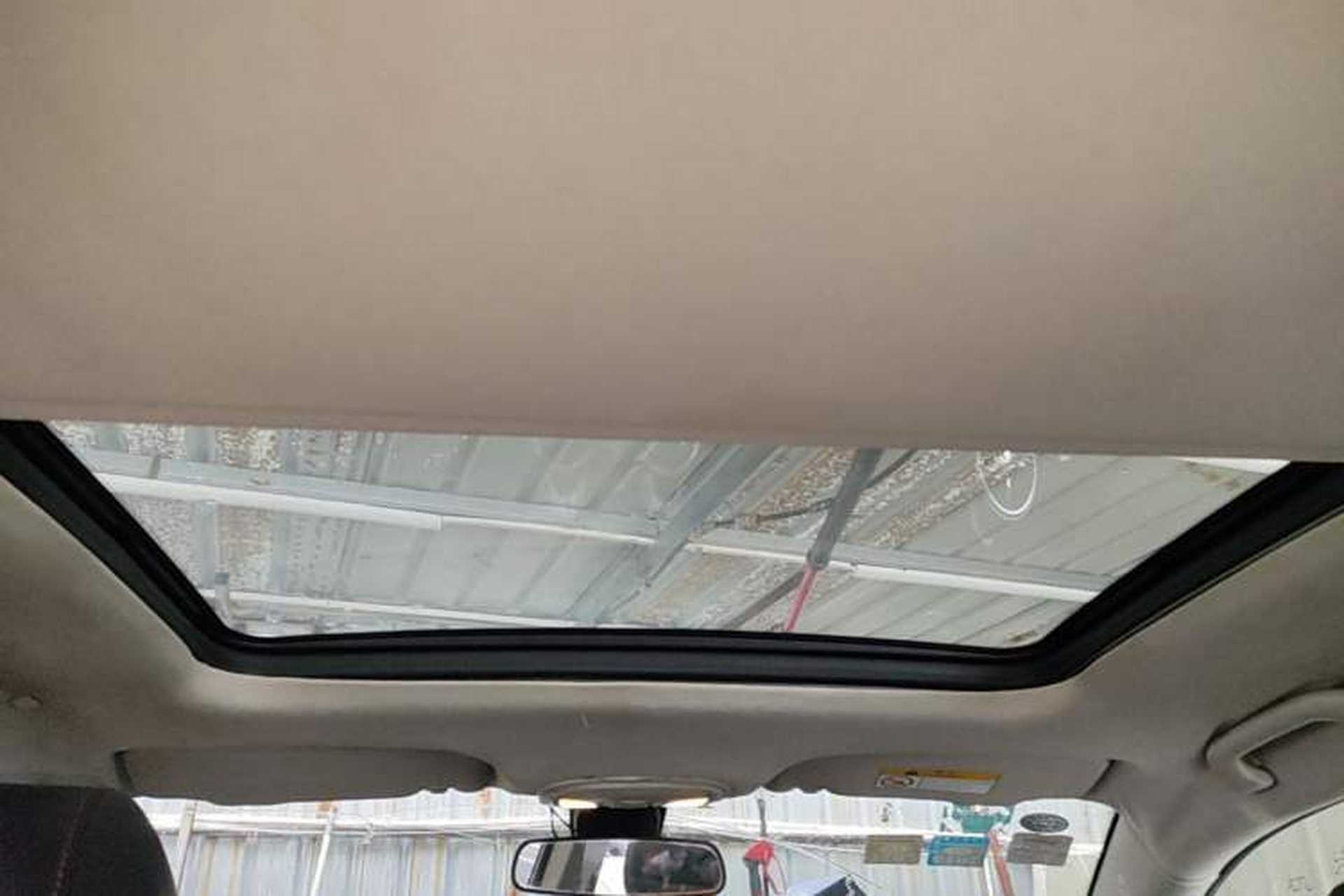 Used Soueast DX3 2016 1.5T CVT Flagship Model Headliner