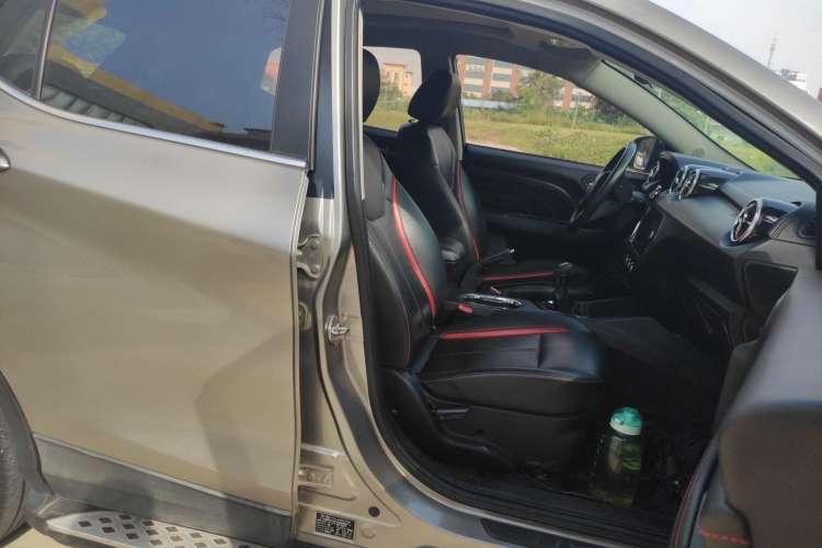 Used Soueast DX3 2016 1.5L Manual Flagship Version Right Front Seat