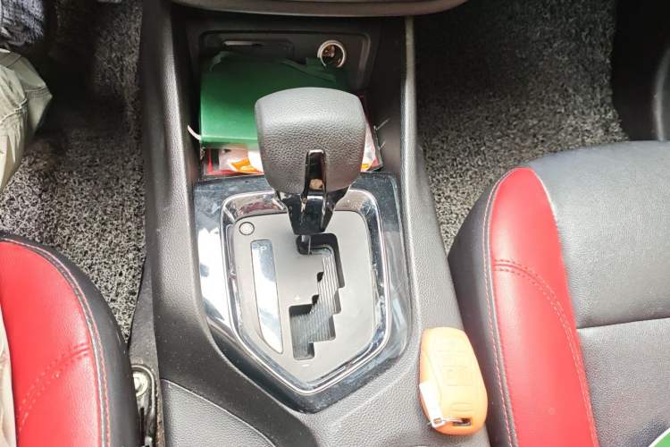 Used Soueast DX3 2016 1.5T SRG CVT Flagship Edition Gear Lever