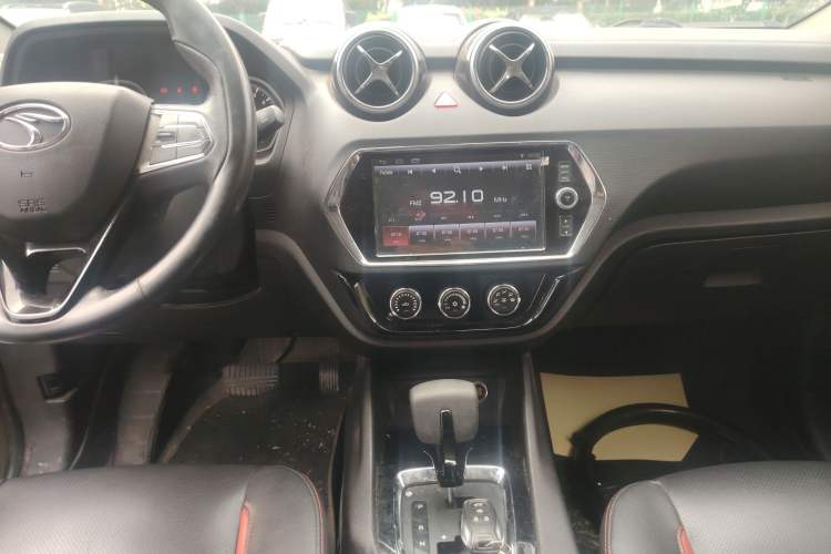Used Soueast DX3 2016 1.5T CVT Prestige Edition Audio And AC Panel