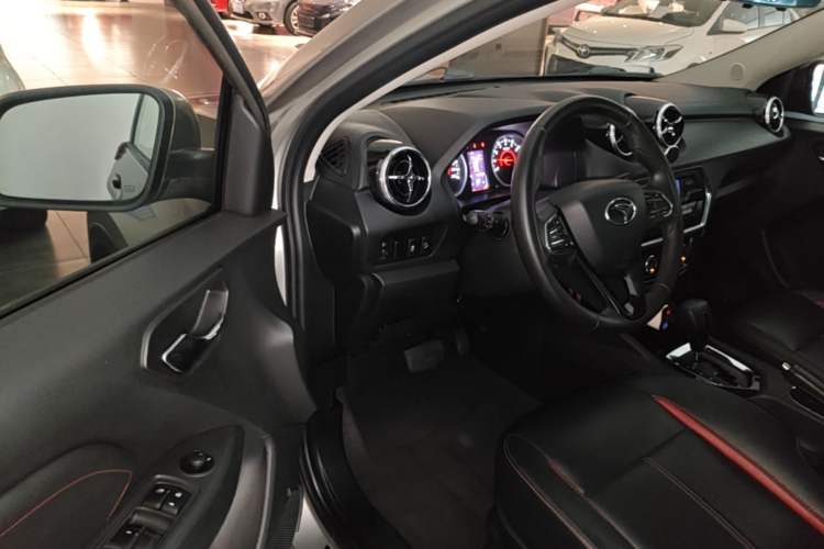 Used Soueast DX3 2016 1.5T CVT Luxury Model Driver Seat