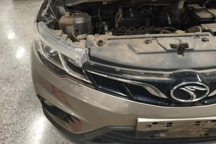 Used Soueast DX3 2016 1.5L Manual Luxury Edition Engine Bay Right