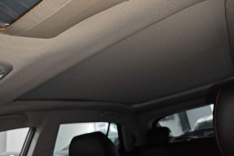 Used Soueast DX3 2016 1.5T CVT Flagship Model Headliner