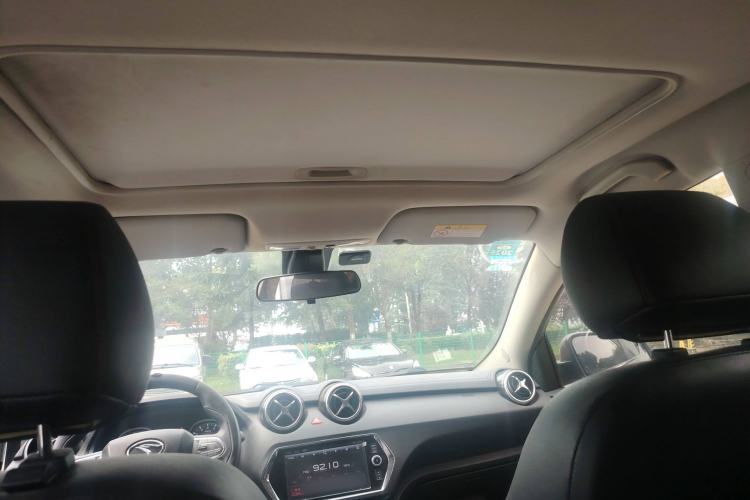 Used Soueast DX3 2016 1.5T CVT Prestige Edition Headliner