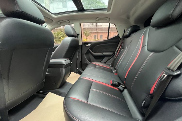 Used Soueast DX3 2016 1.5T CVT Flagship Model Headliner